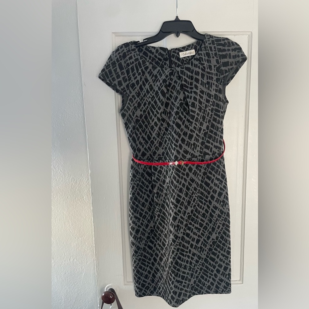 Calvin Klein Black and Gray Geometric Midi Dress Size 6 Women’s work wear